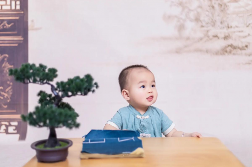 五家渠宝宝宁愿饿也不吃奶粉